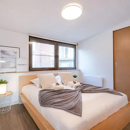 Διαμέρισμα Modern 2 Bedroom With Lateral Sea View And Spacious Terras *