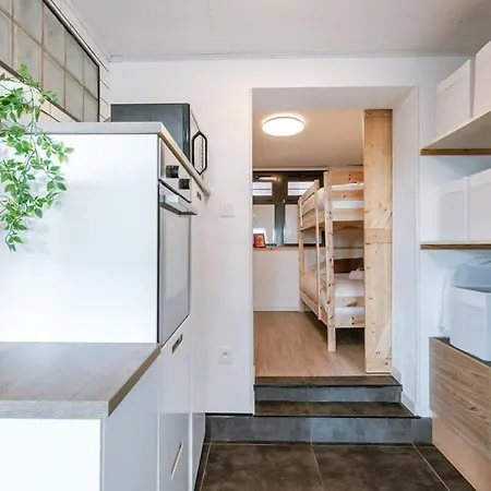 Modern 2 Bedroom With Lateral Sea View And Spacious Terras Διαμέρισμα Οστένδη