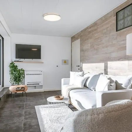 Modern 2 Bedroom With Lateral Sea View And Spacious Terras * Ostend